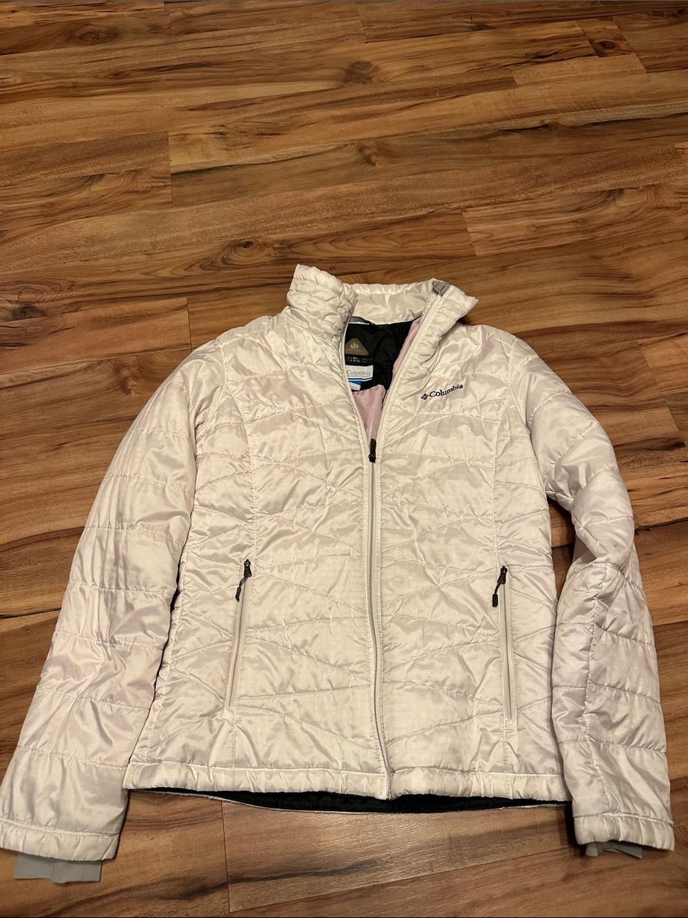Columbia Women's Cream Quilted Packable Puffer Jacket